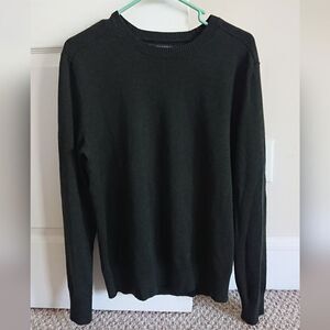 Banana Republic 100% Merino extra fine wool Crew-Neck Sweater size M